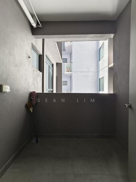 Kondominium untuk Dijual di Legend Heights - Sean Lim - Balcony - PropertyGuru.com.my