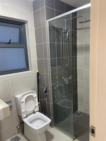 Kondominium untuk Disewa di Lakeville Residence - Jet Tan - Bathroom - PropertyGuru.com.my