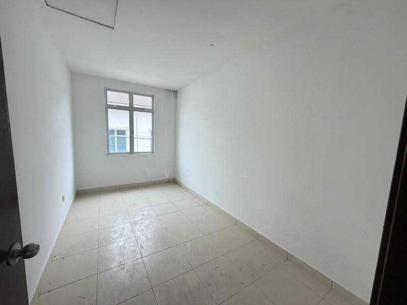 2.5-storey Terraced House for Sale in Taman Scientex Senai (Senai) - Yvonne Lim - PropertyGuru.com.my