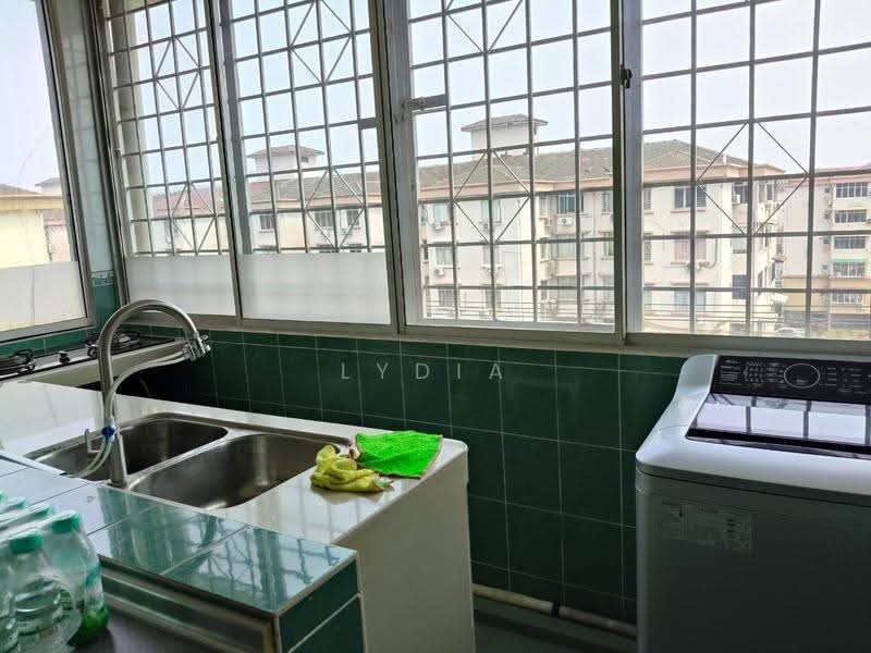 Pangsapuri untuk Disewa di Subang Perdana Goodyear Court 7 - Lydia Loo - Kitchen - PropertyGuru.com.my