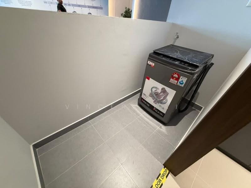 Service Residence for Sale at Paragon Suites @ CIQ - Vincent Lai - Interior - PropertyGuru.com.my
