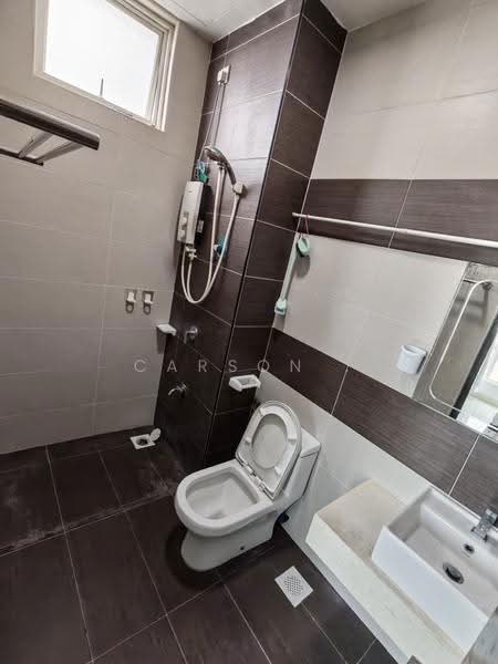 Kondominium untuk Dijual di M Condominium @ Larkin - Carson . - Bathroom - PropertyGuru.com.my