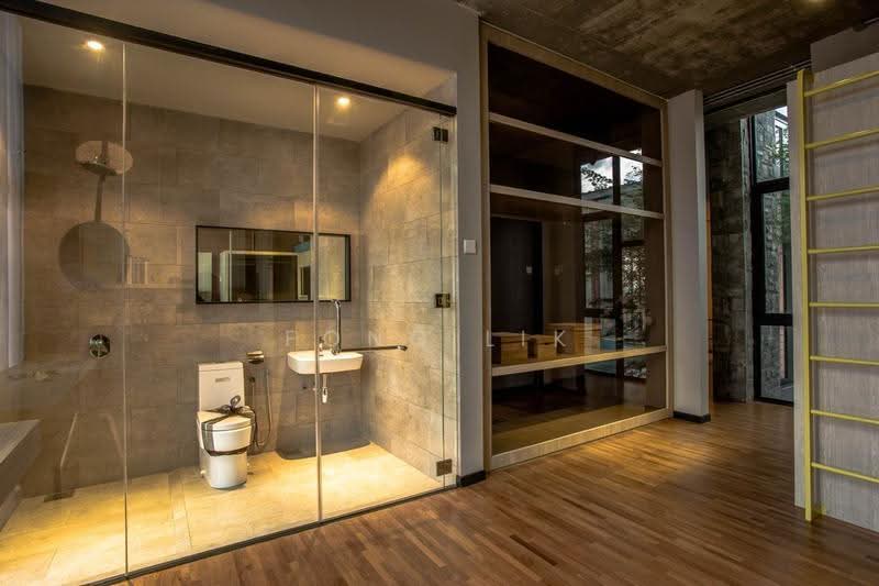 Semi-Detached House for Sale in Kangkar Pulai (Skudai) - Fong Lik - Bathroom - PropertyGuru.com.my