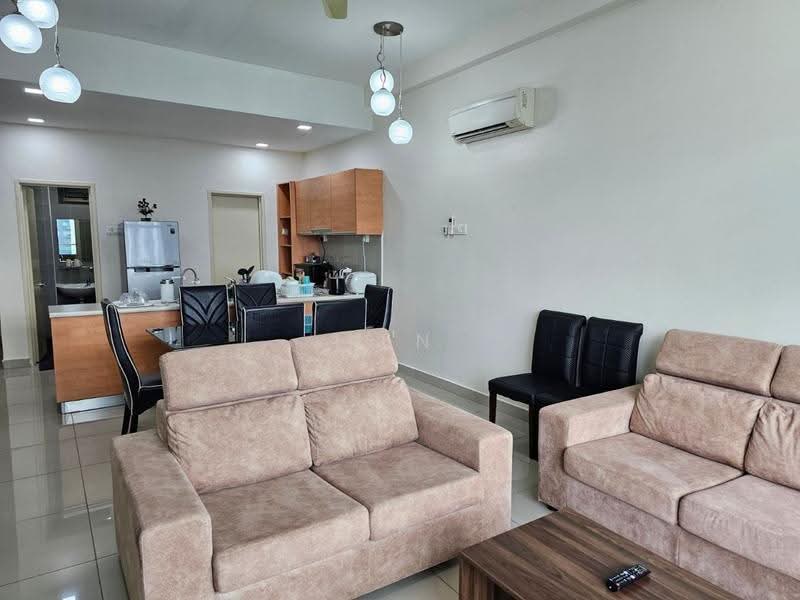 Kediaman Servis untuk Dijual di Palazio - Yen Ma - Living Room - PropertyGuru.com.my