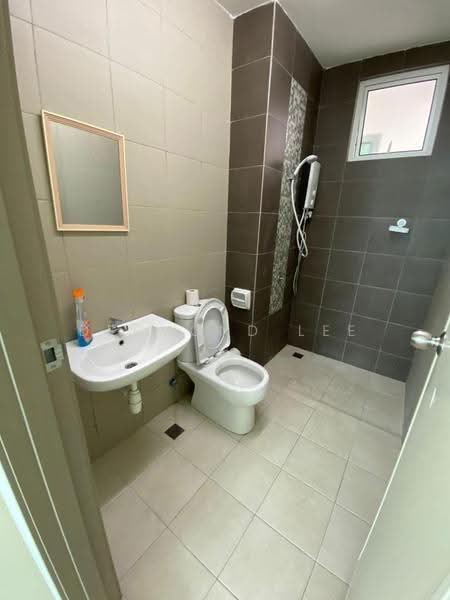 Condominium for Sale at Solaria Residences - Desmond Lee - Bathroom - PropertyGuru.com.my