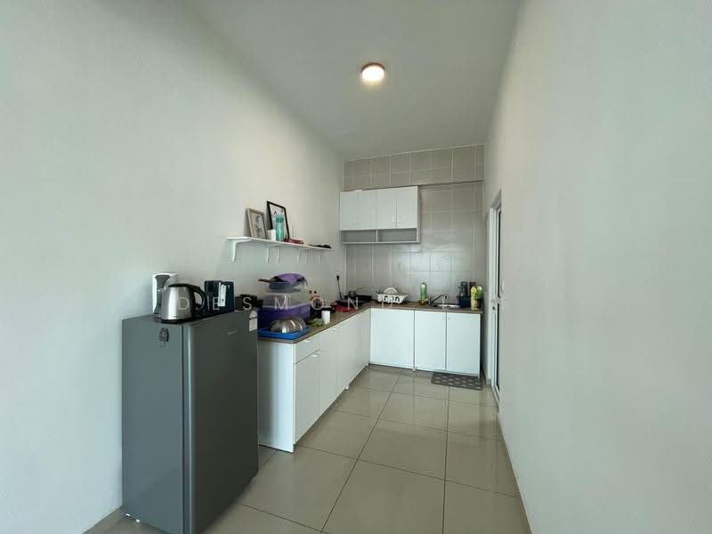 Condominium for Sale at Solaria Residences - Desmond Lee - Kitchen - PropertyGuru.com.my