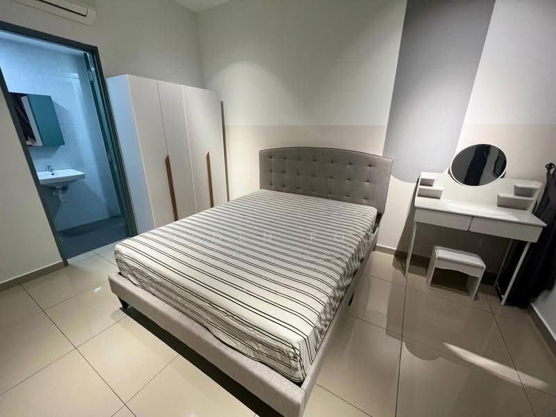 Condominium for Sale at The Edge Residence - Aiden Foo - Bedroom - PropertyGuru.com.my