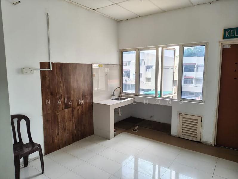 Shop / Office untuk Dijual di Taman Desa (Kuala Lumpur) - Nazmico Chong - Kitchen - PropertyGuru.com.my