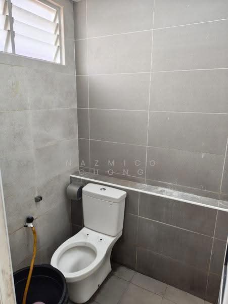 Shop / Office untuk Dijual di Taman Desa (Kuala Lumpur) - Nazmico Chong - Bathroom - PropertyGuru.com.my