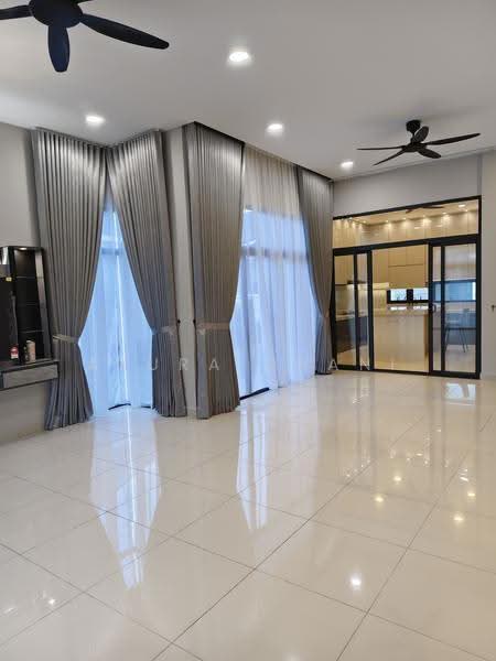 Bungalow House for Rent in Bertam Perdana 2 (Kepala Batas) - Azura Ghani - Living Room - PropertyGuru.com.my