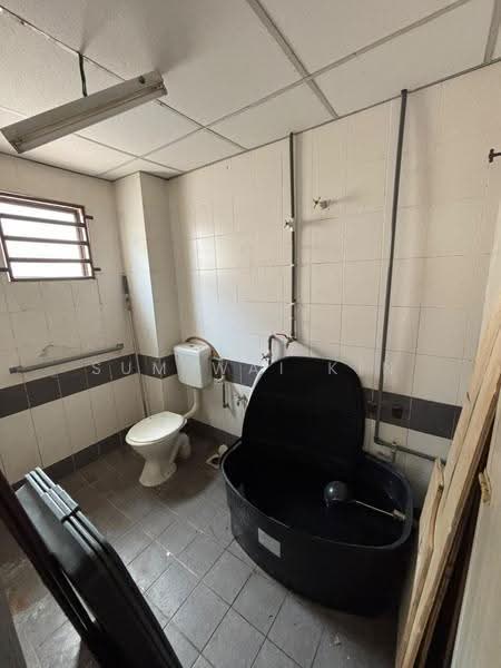 Shop for Rent in Ipoh (Perak) - Sum Wai Kin - Bathroom - PropertyGuru.com.my