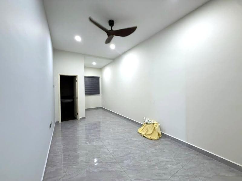 Semi-Detached House for Sale in Taman Gaya (Ulu Tiram) - Karl Lim - Interior - PropertyGuru.com.my