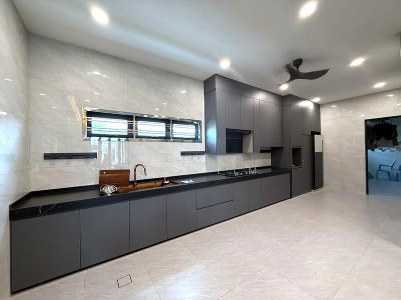 Semi-Detached House for Sale in Taman Gaya (Ulu Tiram) - Karl Lim - Kitchen - PropertyGuru.com.my