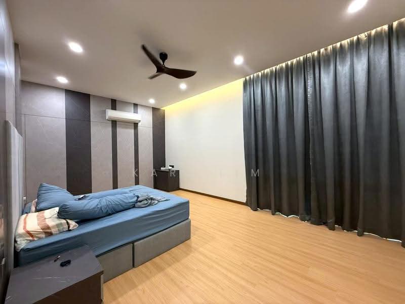 Semi-Detached House for Sale in Taman Gaya (Ulu Tiram) - Karl Lim - Bedroom - PropertyGuru.com.my