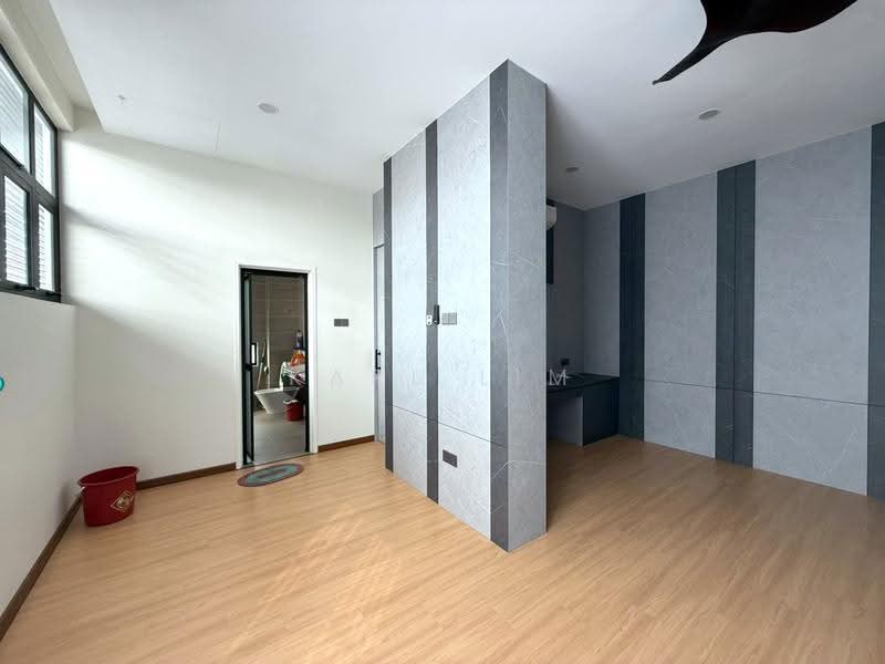 Semi-Detached House for Sale in Taman Gaya (Ulu Tiram) - Karl Lim - Interior - PropertyGuru.com.my