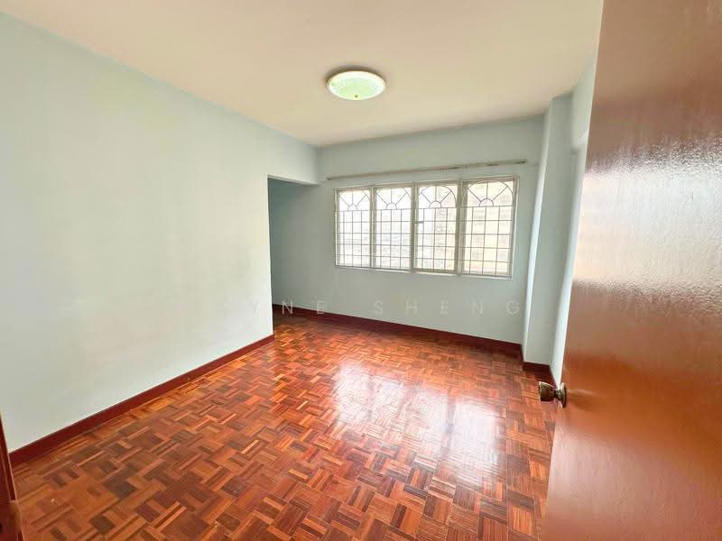 Apartment for Sale at Taman Cahaya - WAYNE SHENG - Master Bed - PropertyGuru.com.my