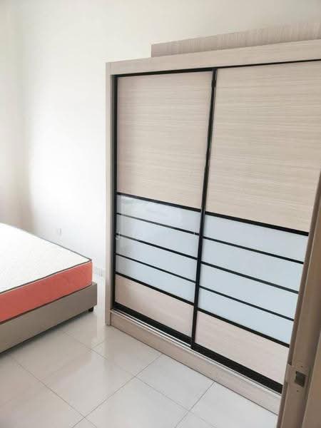Kediaman Servis untuk Dijual di Jentayu Residensi @ Tampoi - Jovel Lim - Bedroom - PropertyGuru.com.my