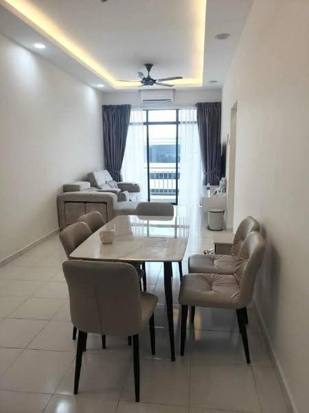 Kediaman Servis untuk Dijual di Jentayu Residensi @ Tampoi - Jovel Lim - Living Room - PropertyGuru.com.my