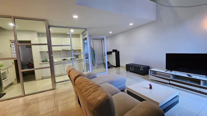 Kediaman Servis untuk Disewa di Greenfield Regency - Kevin Chua - Living Room - PropertyGuru.com.my