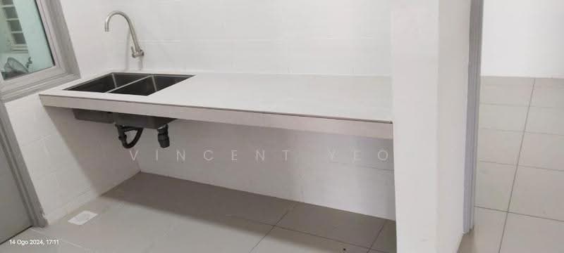 Service Residence for Sale at Silk Residence - Vincent Yeoh - Kitchen - PropertyGuru.com.my