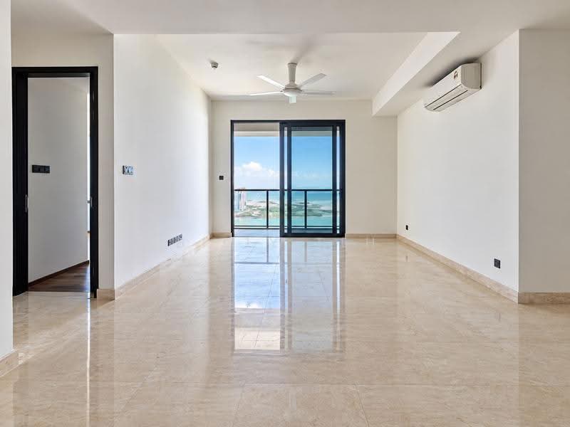 Kediaman Servis untuk Dijual di Marriott Residence @ Gurney - Billy Teh - Living Room - PropertyGuru.com.my