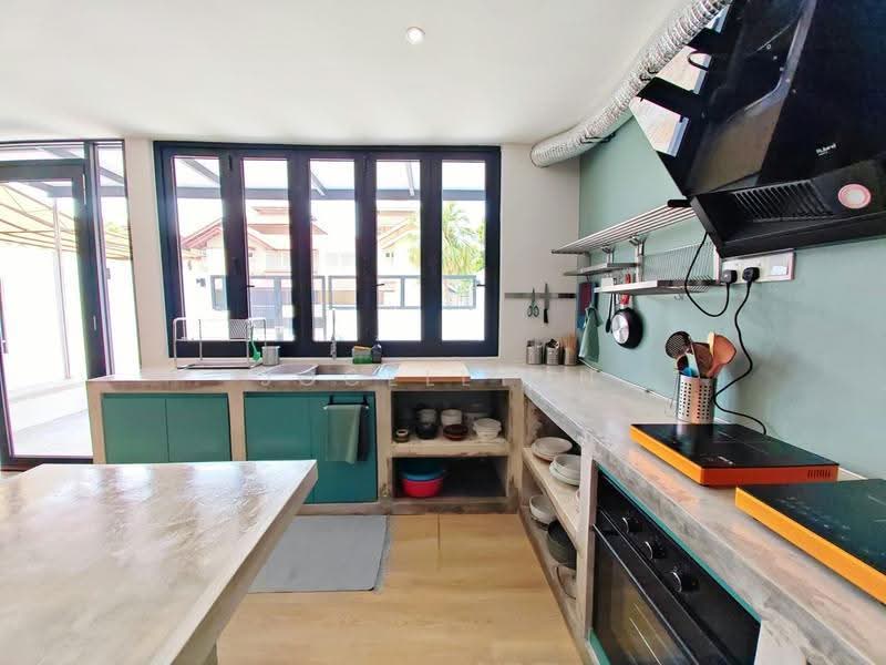 3-storey Terraced House for Rent in Batu Ferringhi (Penang) - Jocellynn Lee - PropertyGuru.com.my