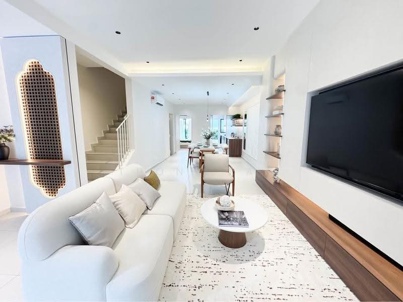 Rumah Teres 2-Tingkat untuk Dijual di Bandar Baru Selayang (Selayang) - Thony Tan - Living Room - PropertyGuru.com.my