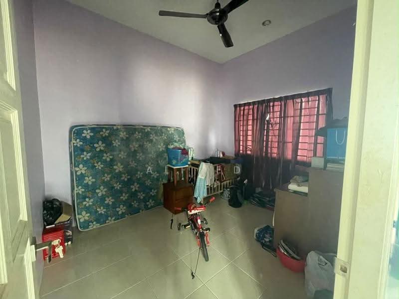 1-storey Terraced House for Sale in Kota Samarahan (Sarawak) - Alfred Chua - Bedroom - PropertyGuru.com.my