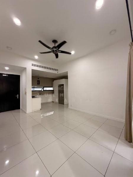 Kondominium untuk Dijual di The Veo - Zulhilmi Zakaria - Living Room - PropertyGuru.com.my