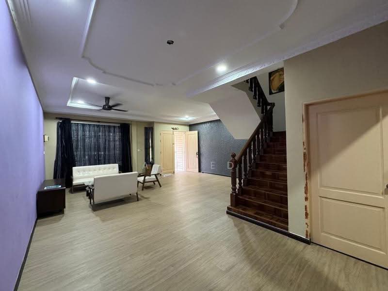 2-storey Terraced House for Sale in Taman Uni Garden (Samarahan) - Alfred Chua - Living Room - PropertyGuru.com.my