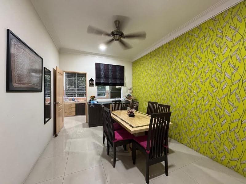 2-storey Terraced House for Sale in Taman Uni Garden (Samarahan) - Alfred Chua - Dining Room - PropertyGuru.com.my
