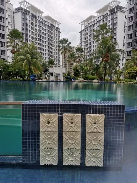 Kondominium untuk Dijual di Putra Place Condominium - Vince Tan - Exterior - PropertyGuru.com.my