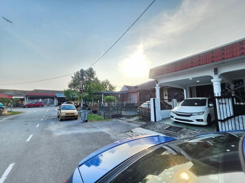 Rumah Teres 1-Tingkat untuk Dijual di Taman Tuanku Jaafar (Sungai Gadut) - Naufal Ahmad Azahari - Exterior - PropertyGuru.com.my