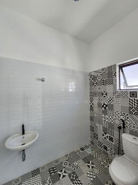 Rumah Teres 2-Tingkat untuk Dijual di Bandar Tasek Idaman (Batu Gajah) - Qazin Khoo - Bathroom - PropertyGuru.com.my