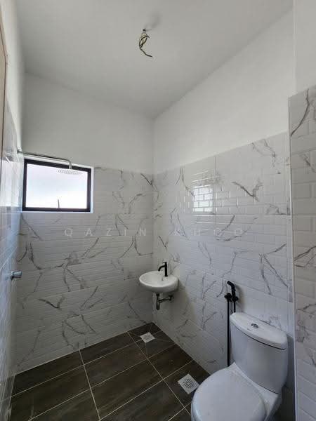 Rumah Teres 2-Tingkat untuk Dijual di Bandar Tasek Idaman (Batu Gajah) - Qazin Khoo - Bathroom - PropertyGuru.com.my