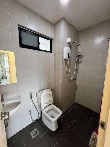 Service Residence for Rent at Meridin Suites @ The Meridin - Steve Seah - Bathroom - PropertyGuru.com.my