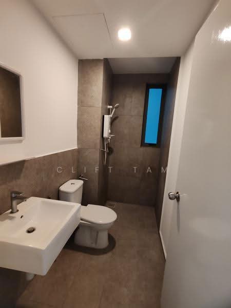 Kediaman Servis untuk Disewa di Suite Enesta - Clift Tam - Bathroom - PropertyGuru.com.my