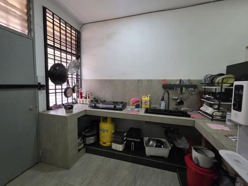 Rumah Teres 2-Tingkat untuk Dijual di Taman Putri Kulai (Kulai) - See Yin . - Kitchen - PropertyGuru.com.my
