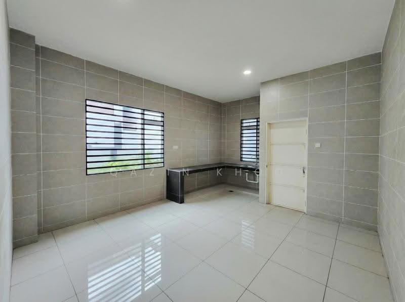 Semi-Detached House for Sale in Bandar Lahat Mines (Lahat) - Qazin Khoo - Kitchen - PropertyGuru.com.my