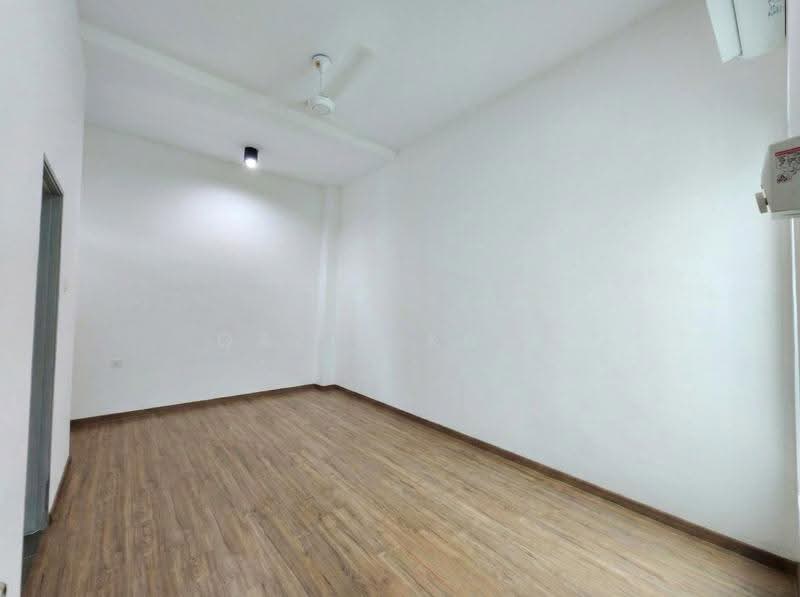Semi-Detached House for Sale in Bandar Lahat Mines (Lahat) - Qazin Khoo - Interior - PropertyGuru.com.my