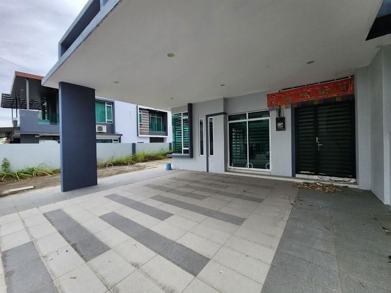 Semi-Detached House for Sale in Bandar Lahat Mines (Lahat) - Qazin Khoo - Exterior - PropertyGuru.com.my