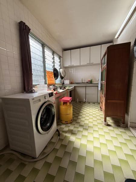 Rumah Teres untuk Dijual di Taman Sri Wani (Ipoh) - Kelvin Chong - Kitchen - PropertyGuru.com.my