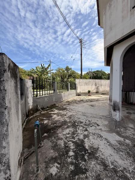 Rumah Teres untuk Dijual di Taman Sri Wani (Ipoh) - Kelvin Chong - Exterior - PropertyGuru.com.my