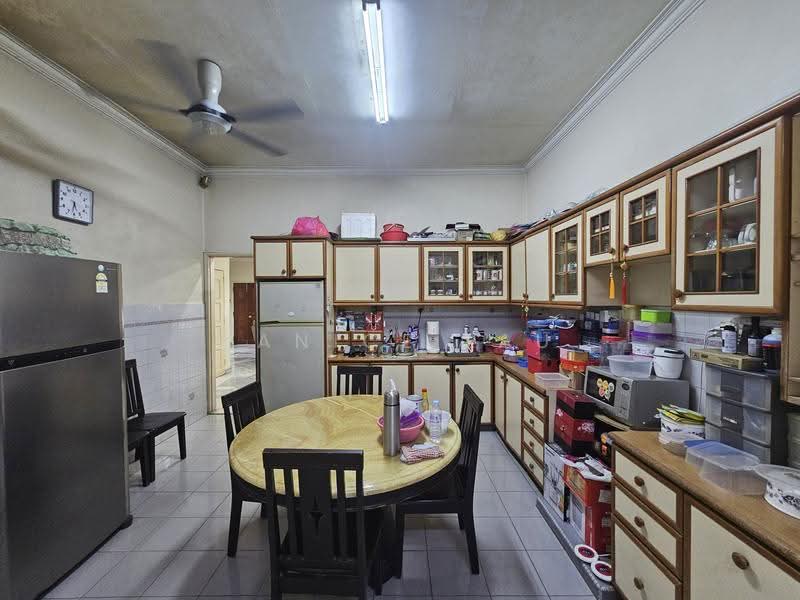 Rumah Berkembar untuk Dijual di Taman Cheras Perdana (Cheras) - Janice Lau - Kitchen - PropertyGuru.com.my