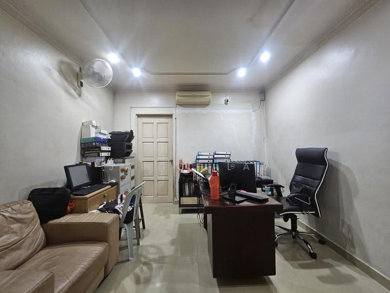 Rumah Berkembar untuk Dijual di Taman Cheras Perdana (Cheras) - Janice Lau - Study - PropertyGuru.com.my