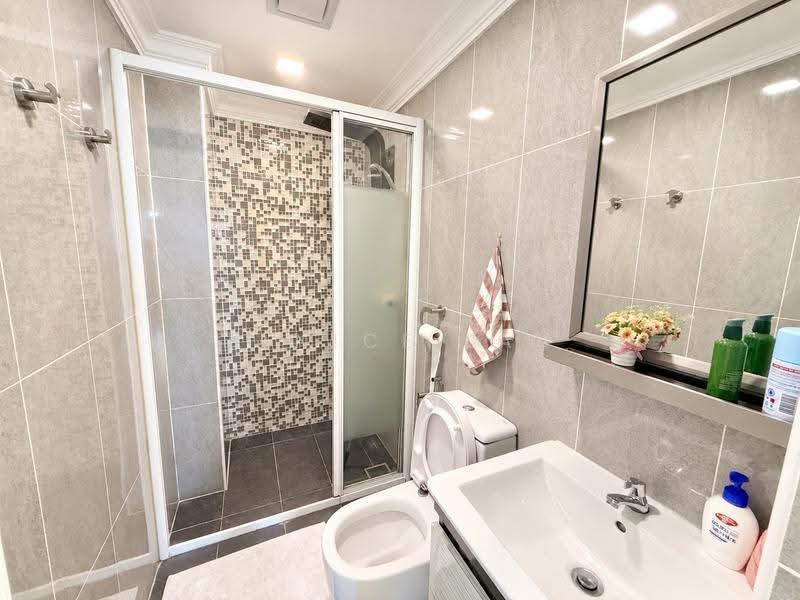 Kondominium untuk Dijual di Fern Lodge - Janice Lau - Bathroom - PropertyGuru.com.my