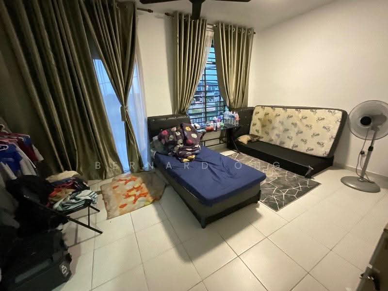 3-storey Terraced House for Sale in Taman Kundang Jaya (Rawang) - Bernard Ong - Living Room - PropertyGuru.com.my