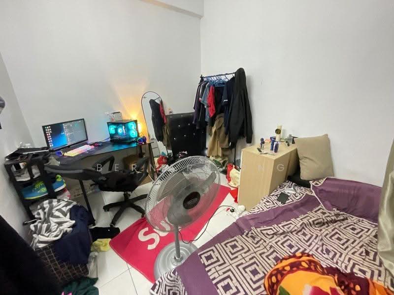3-storey Terraced House for Sale in Taman Kundang Jaya (Rawang) - Bernard Ong - Bedroom - PropertyGuru.com.my