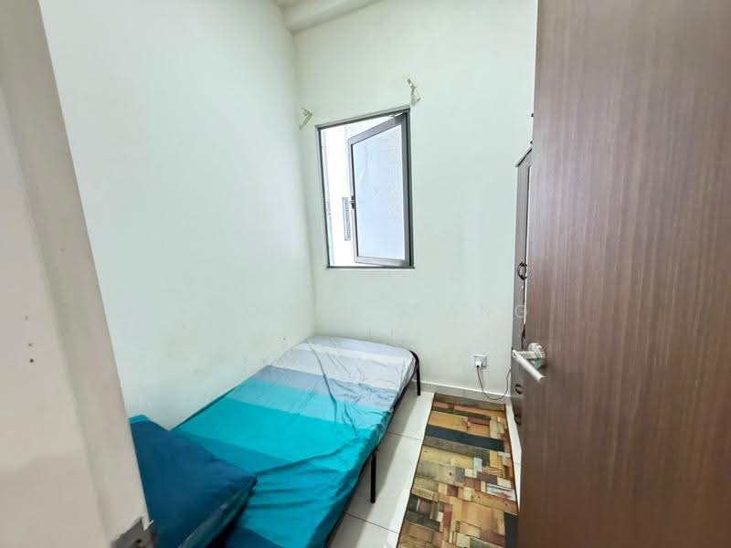 Kediaman Servis untuk Dijual di Seasons Garden Residences - Andrew Pang - Bedroom - PropertyGuru.com.my