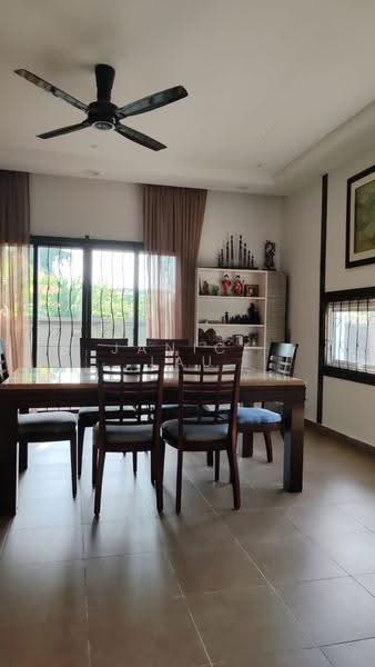 Bungalow House for Sale in Taman Villa Heights (Kajang) - Janice Lau - Dining Room - PropertyGuru.com.my